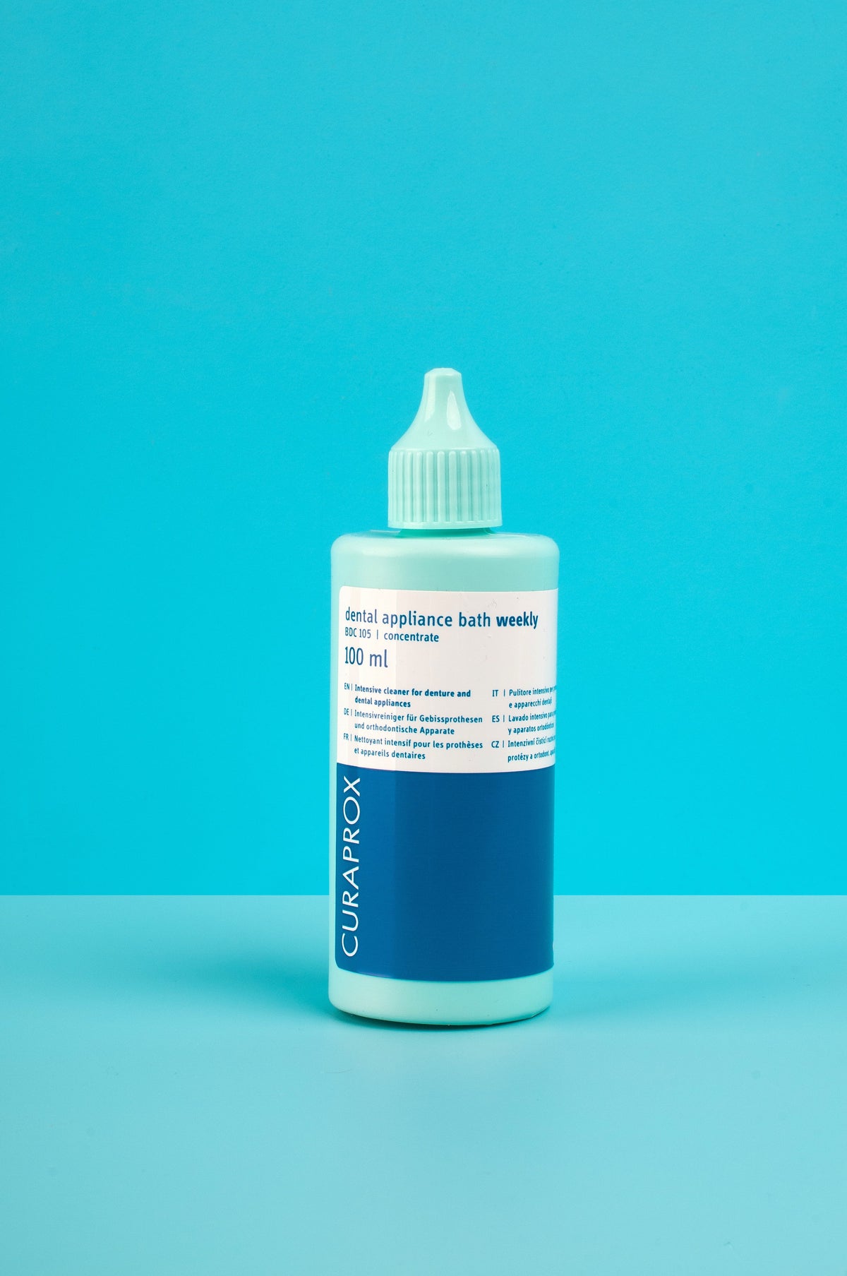 Editorial_BDC_Curaprox Denture Cleaner BDC Weekly 100 ml_73330005_002