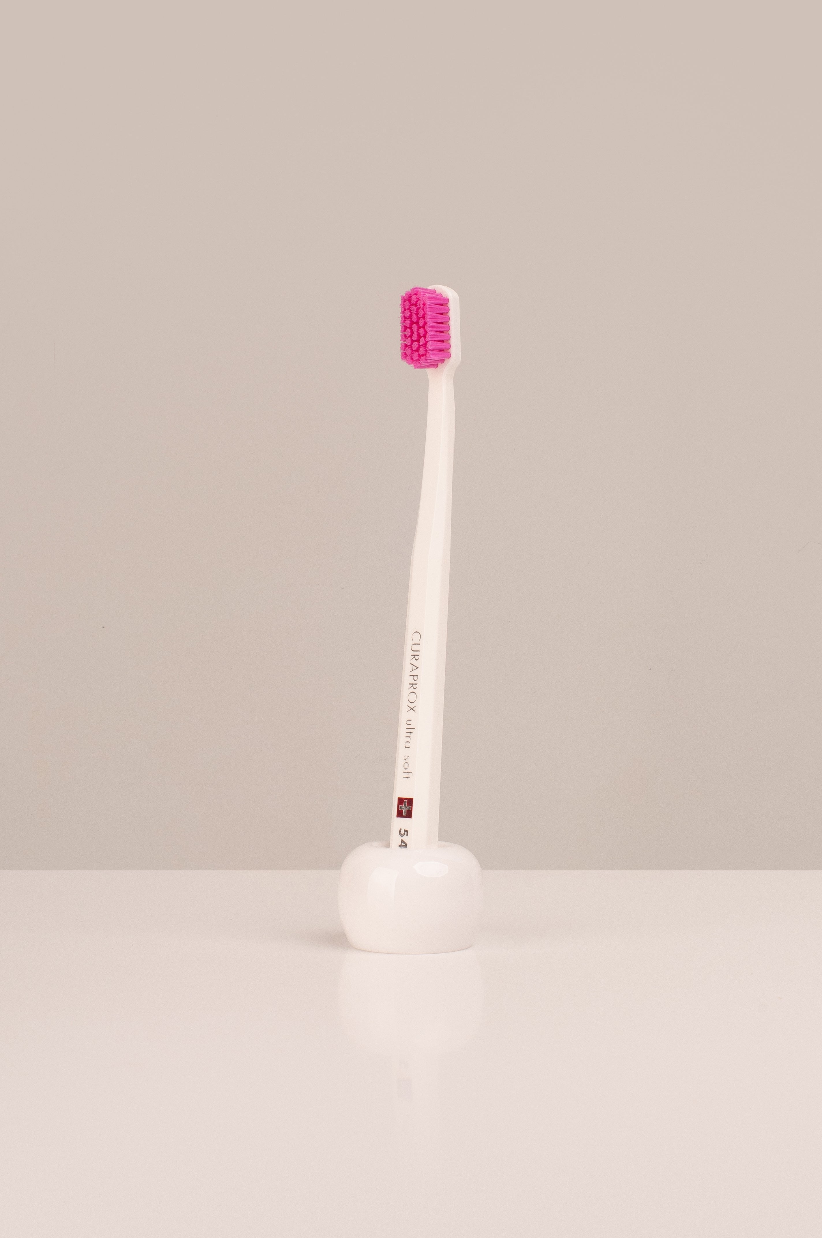 Editorial_Toothbrush_Ceramic Toothbrush Foot_White_73300130_001