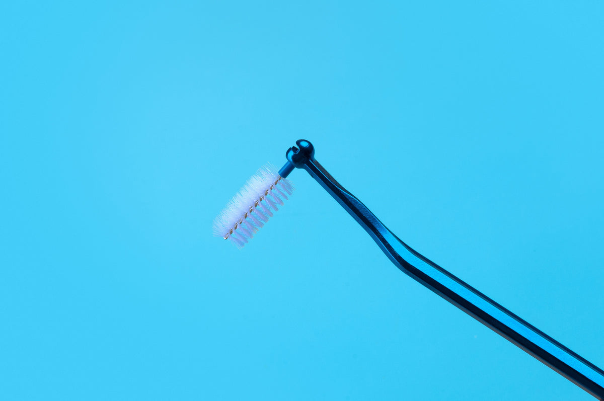 Editorial_Interdental_UHS steel holder_blue_73361018_002