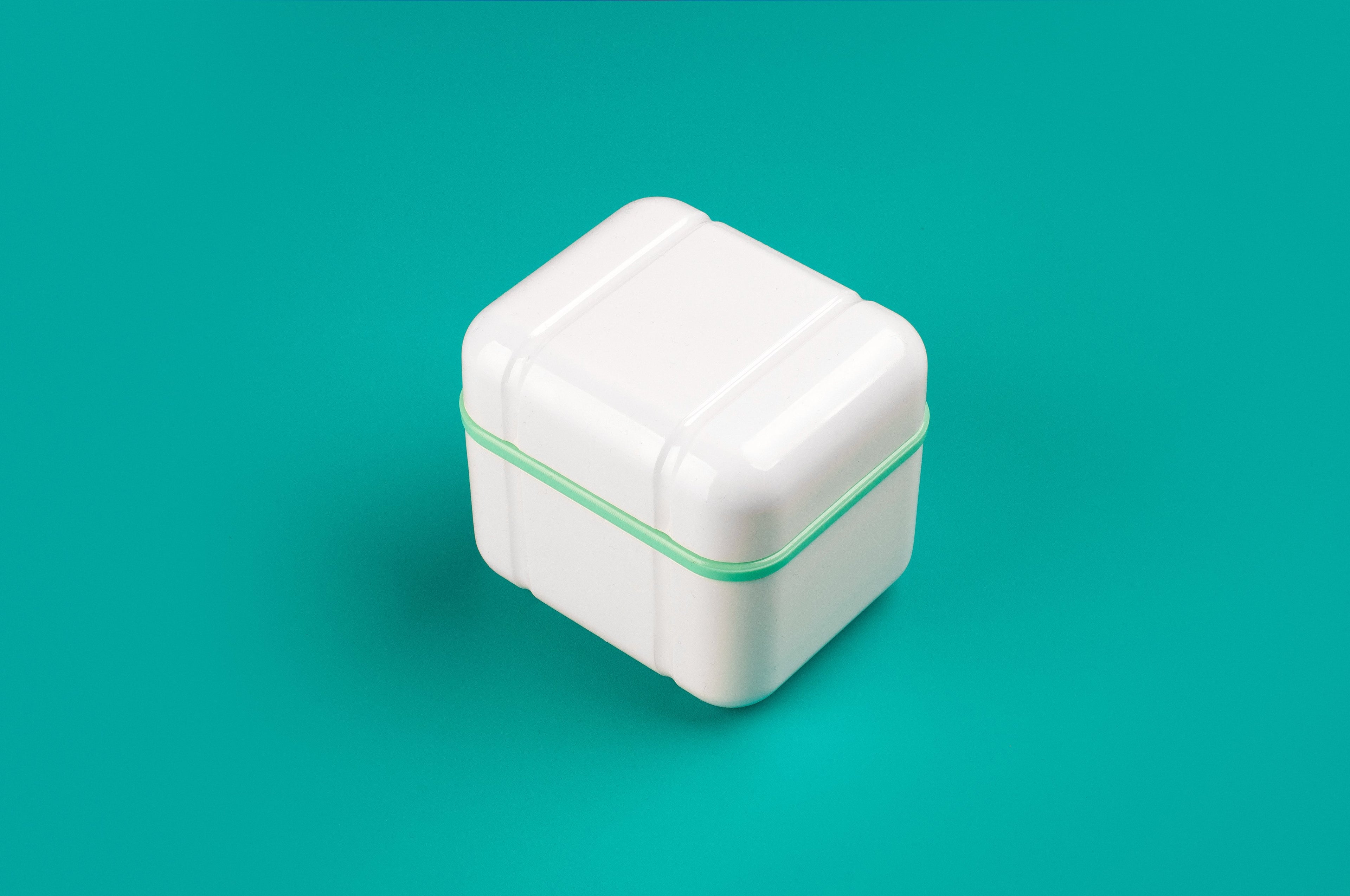 Editorial_BDC_Curaprox Cleaning Box for Prosthesis BDC_Mint_73330011_004