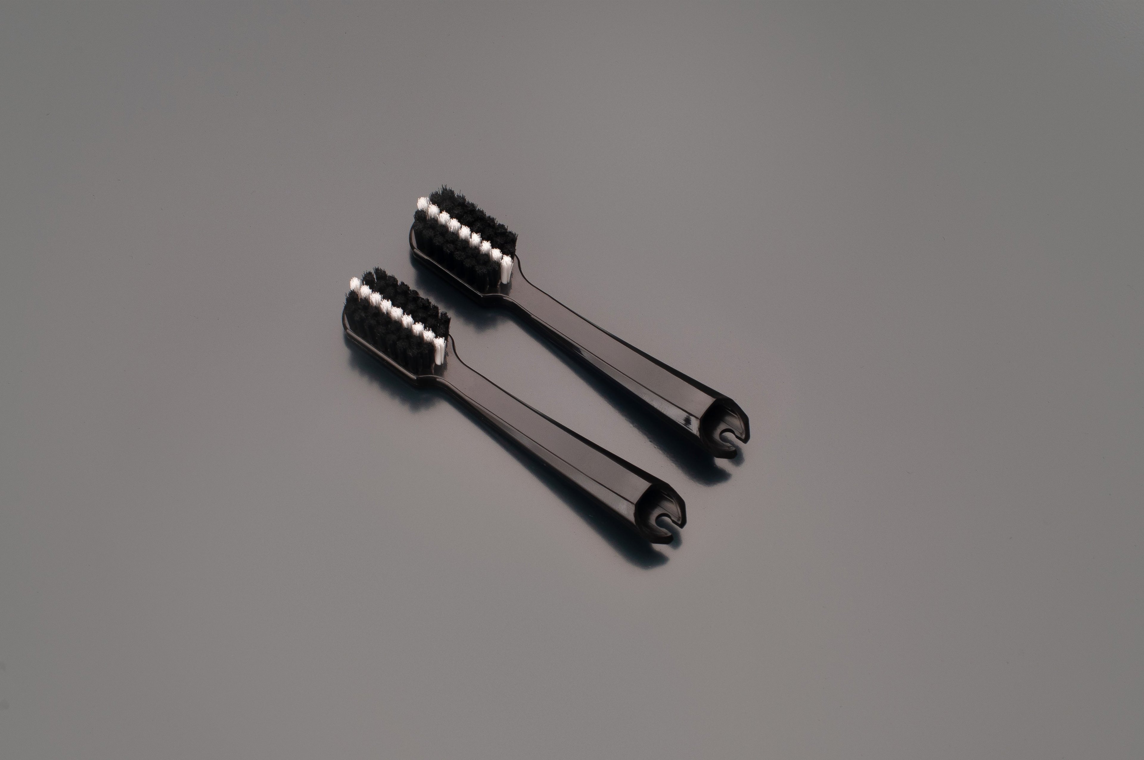 Editorial_Travel Set_Black is White Travel set Refill (2x)